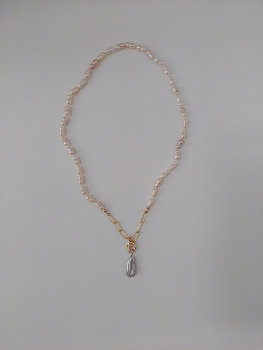 Knotted Pearl Necklace